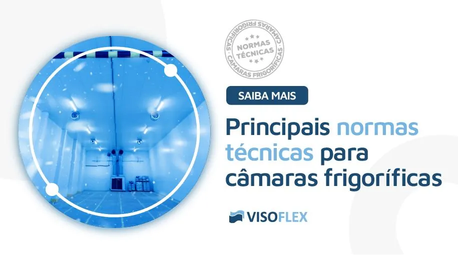 Interior de câmara frigorífica em tons de azul com selo de normas técnicas